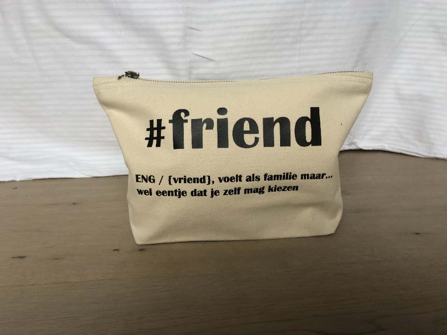Toilettas C-print(T)hings #Friend