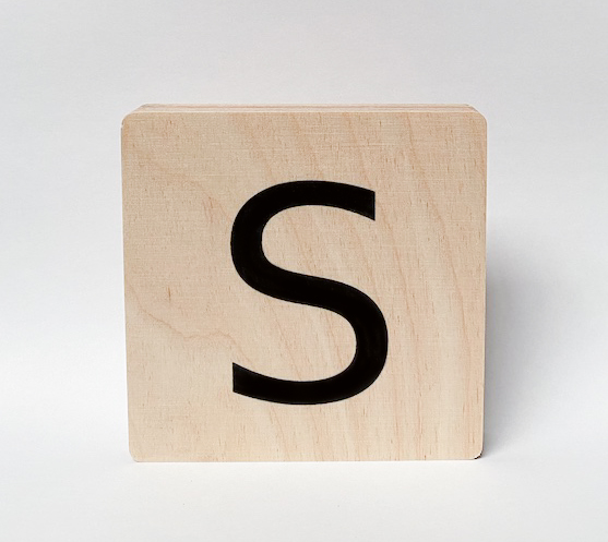 Houten letter MINIMOU S