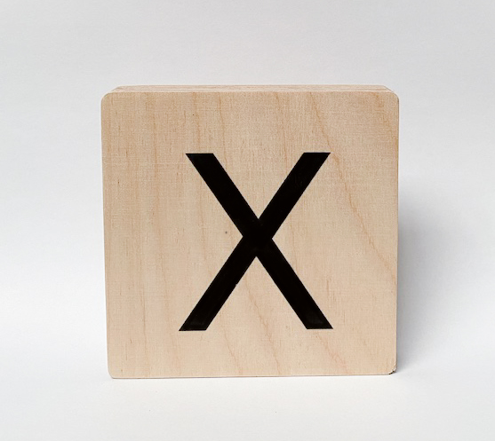 Houten letter MINIMOU X